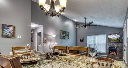 Close to Pigeon Forge and Dollywood One Story 2 bedroom dog Friendly