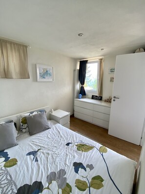 1 habitación, cuna de viaje, wifi y ropa de cama