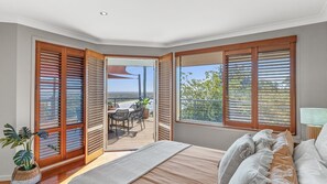 3 bedrooms, iron/ironing board, WiFi, bed sheets - 105 Ocean Drive - Two Storey Brick Home (Evans Head)