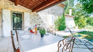 Restauration extérieure