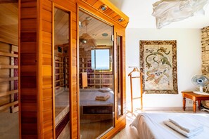 5 bedrooms, WiFi