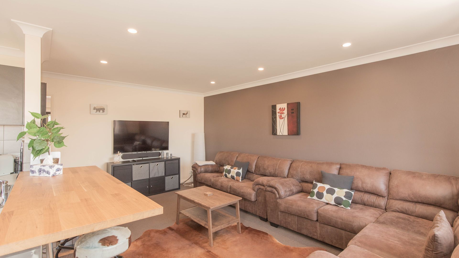 Jackson Hole 3 - 3/123 Gippsland Street — image 3