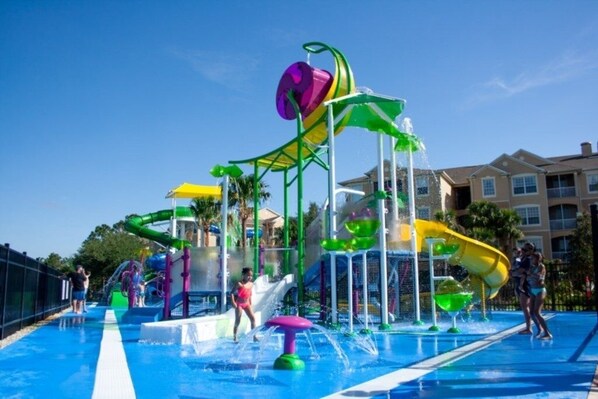 Casa, 5 habitaciones | Alberca | Alberca climatizada 