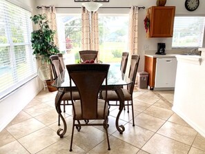 House, 3 Bedrooms | Private kitchen | Fridge, microwave, dishwasher, toaster