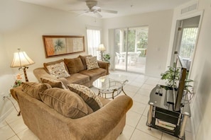 Condo, 3 Bedrooms | Living room | TV
