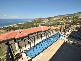 Standard Tek Büyük Yataklı Oda | Minibar, masa, dizüstü bilgisayar çalışma alanı 