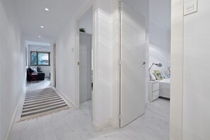 2 makuuhuonetta, silitysrauta/-lauta, ilmainen Wi-Fi, vuodevaatteet