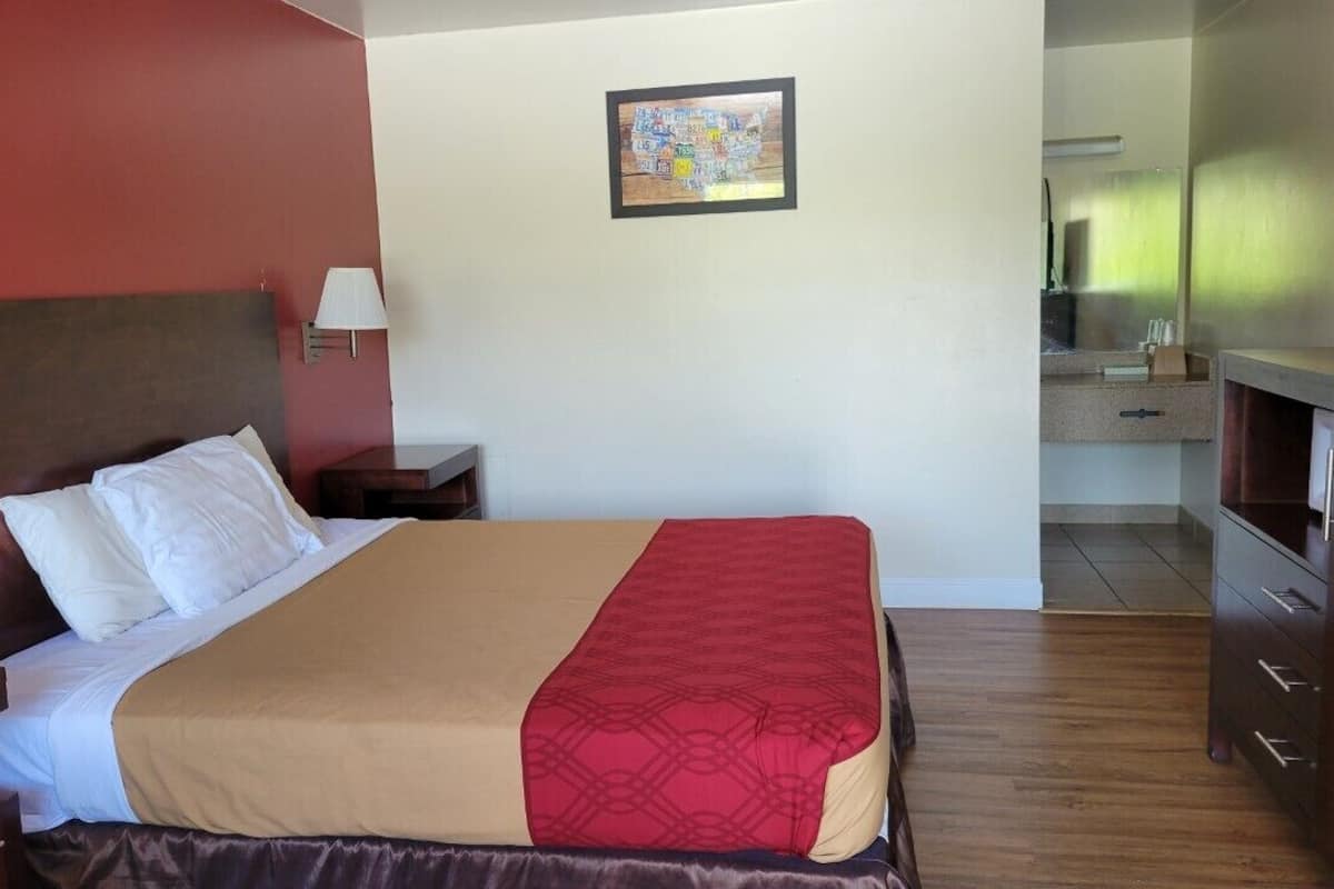 Blackout drapes, iron/ironing board, free WiFi, bed sheets