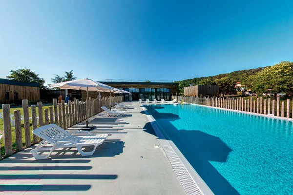 Indoor pool, seasonal outdoor pool