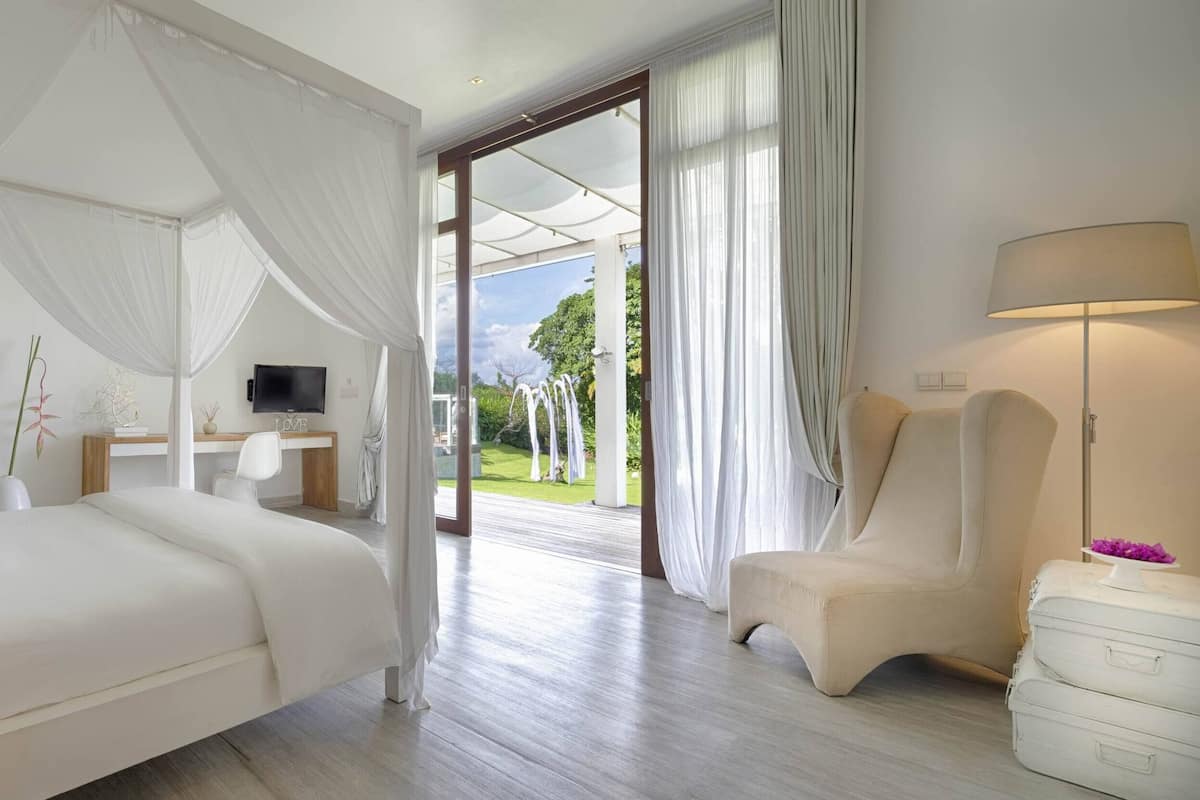 6 habitaciones, cunas, camas extra y wifi gratis