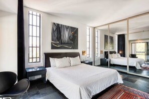 2 bedrooms, desk, iron/ironing board, travel crib