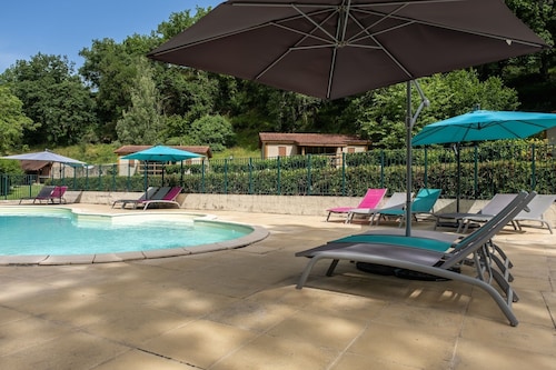 La Grange du Héron - Quiet 70m² house with heated swimming pool