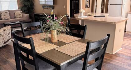 Beautiful Ranch close to Sumter Landing and Cane Gardens Country Club