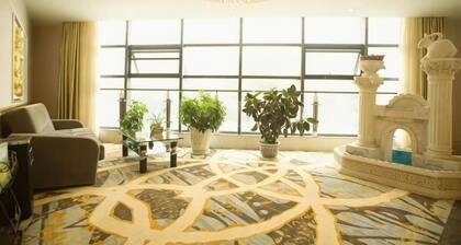Xingshan Luoma Holiday Hotel