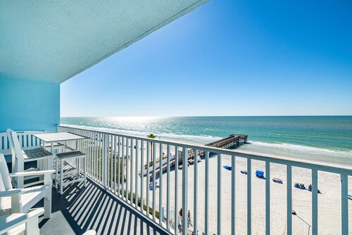 Indian Shores Beachfront 3/2 condo for up to 8 adults