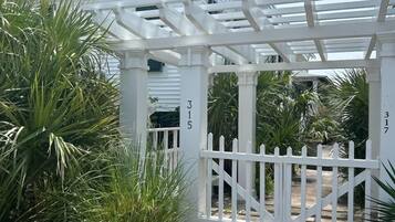 Enceinte de lâhĂ©bergement