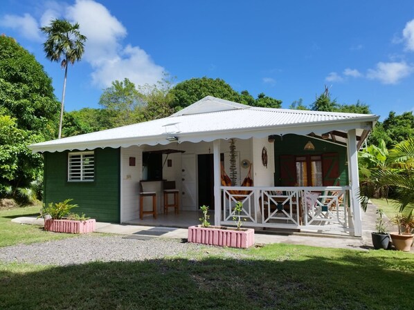 Exterior - LES FLAMBOYANTS LA PETITE MAISON CRÉOLE (Anse-Bertrand)