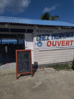 Exterior - LES FLAMBOYANTS LA PETITE MAISON CRÉOLE (Anse-Bertrand)