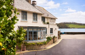 Exterior - The Rising Sun (Truro)