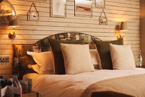 Minibar, iron/ironing board, free WiFi - The Rising Sun (Truro)