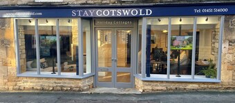 Luxury family friendly holiday cottage in the heart of the Cotswolds - Church Mews