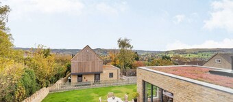 Three bedroom dog friendly holiday home in the Cotswolds - The New Bakehouse