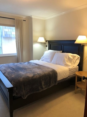 2 habitaciones, escritorio, wifi y ropa de cama