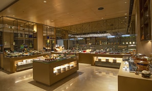 Daily buffet breakfast (INR 750 per person)