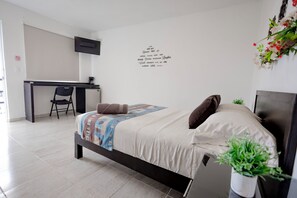 1 habitación, escritorio, wifi gratis y ropa de cama 