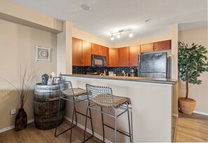 Fridge, microwave, oven, stovetop - Modern Boho | Mountain Views | Pool | Hot Tub (Invermere)