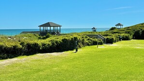 Property grounds - 2nd Floor Ocean View Condo•Pet Friendly•Pool•Private Beach Access (Atlantic Beach)
