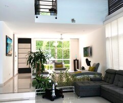 Televisión de pantalla plana