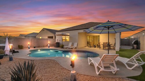 East Valley Peaceful Oasis w/PRIVATE Pool that is HEATED at no extra cost