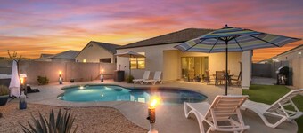 East Valley Peaceful Oasis w/PRIVATE Pool that is HEATED at no extra cost