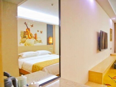 Bobai Baolilai Hotel