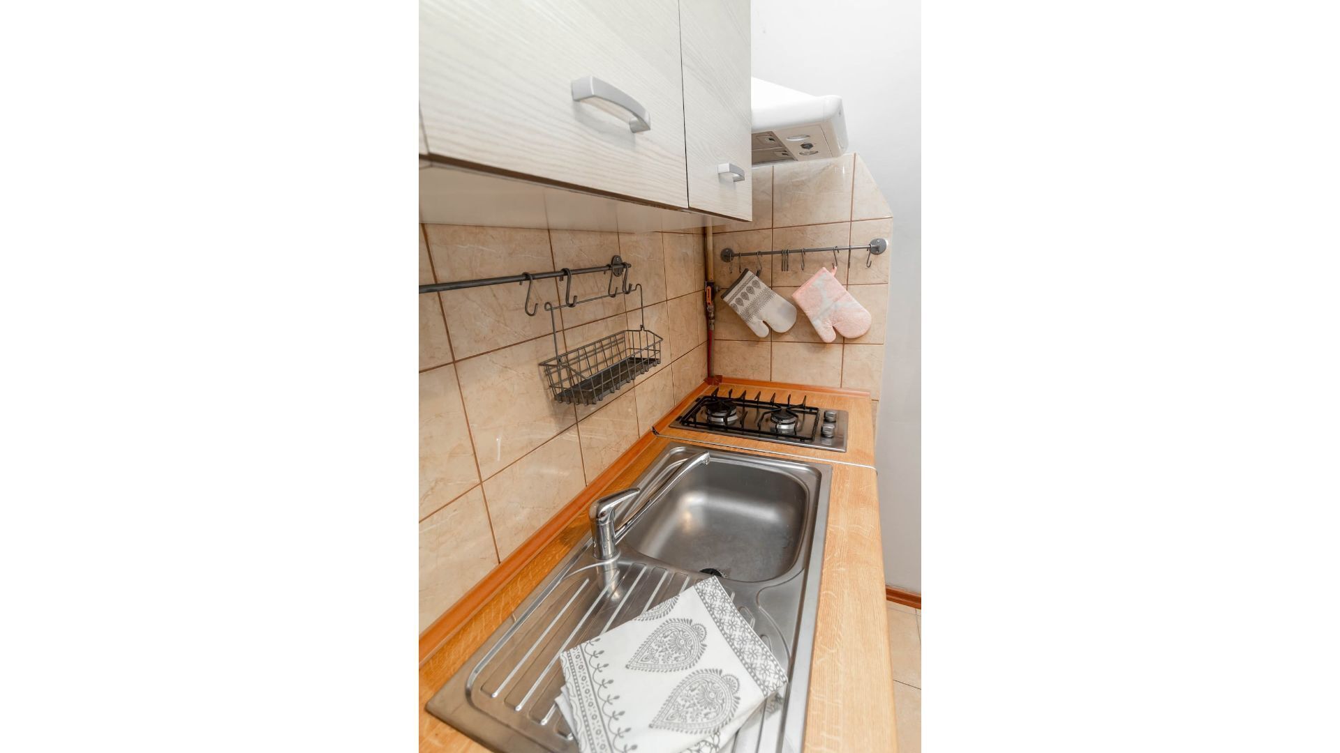 Fridge, microwave, electric kettle, cookware/dishes/utensils