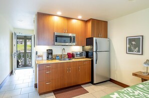 Fridge, microwave, coffee/tea maker, highchair