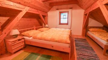 1 Schlafzimmer, Reisekinderbett, kostenloses WLAN, Bettwäsche