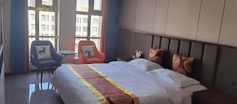 Erenhot Hualian International Hotel