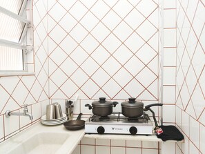 Apartamento Comfort 1003 | Cuisine privée | Grand réfrigérateur, four, plaque de cuisson, grille-pain