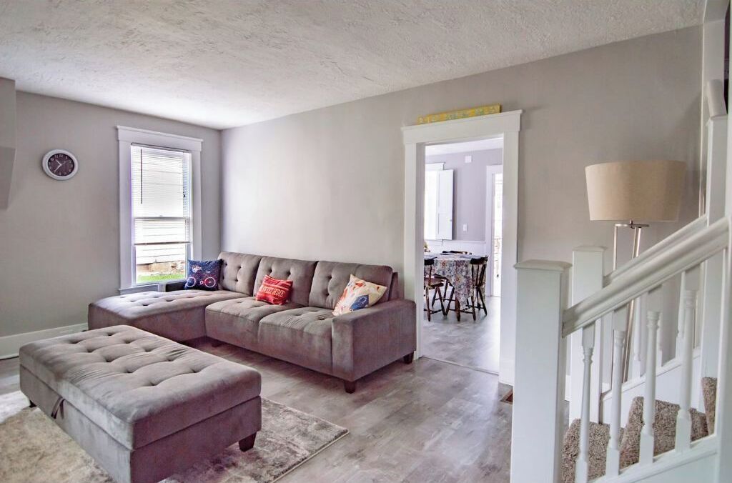 Smart-TV, Stereoanlage, Arbeitsbereiche