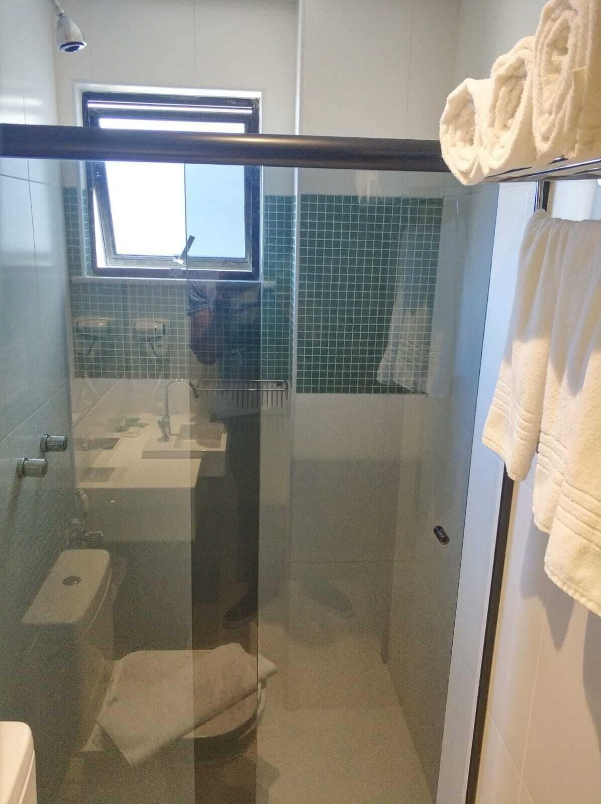 executive triple room | bathroom | hair dryer, towels, soap, shampoo