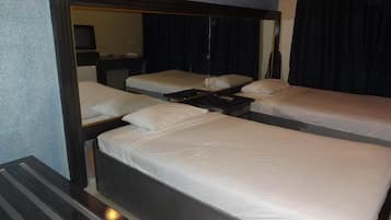 Kamar Triple Deluks | Wi-Fi gratis dan seprai linen