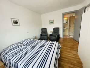 1 bedroom, iron/ironing board, free WiFi