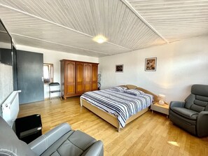 1 bedroom, iron/ironing board, free WiFi - Angèle (Bains-les-Bains)