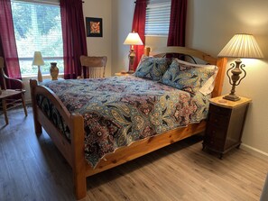 2 bedrooms, desk, free WiFi, bed sheets