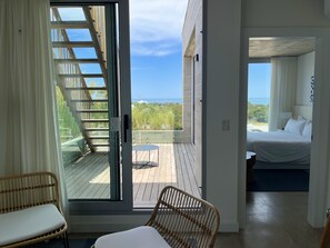 Family Apartment | Living area | 32-inch LED TV with cable channels, TV - Casagrande Hotel and Beach Club (José Ignacio)