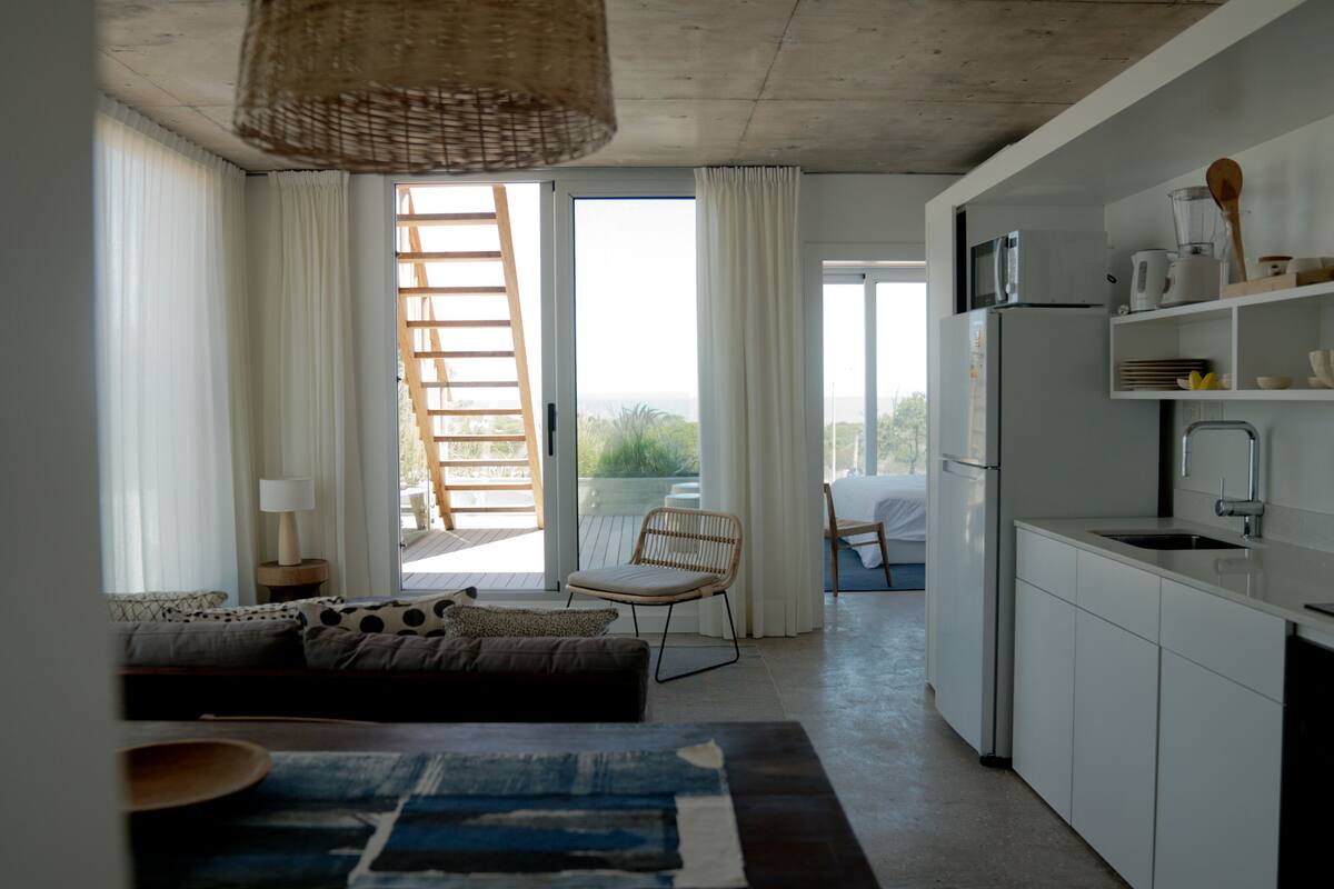 family apartment | private kitchen | fridge, microwave, oven, stovetop