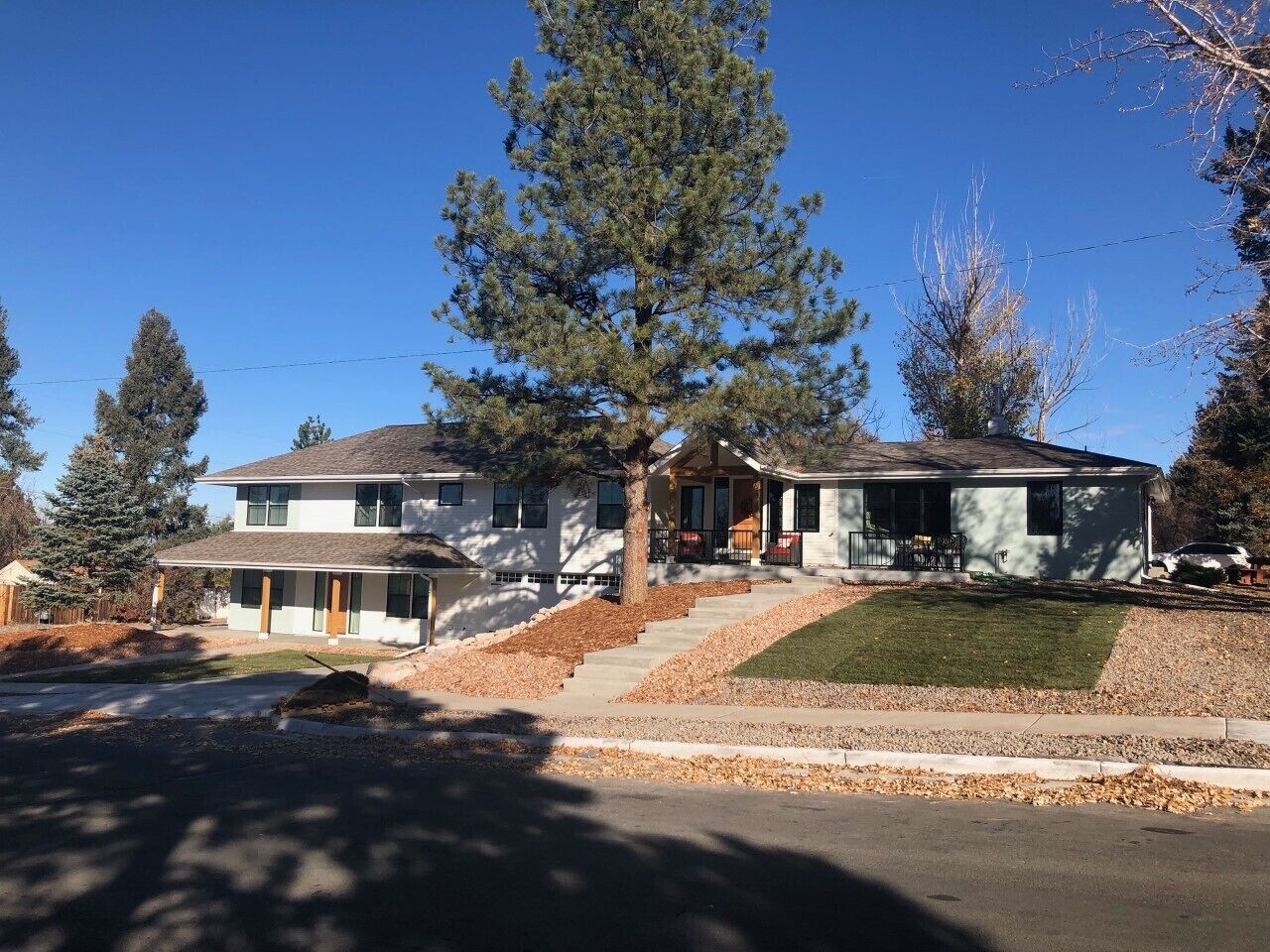 3 blocks to Downtown Castle Rock