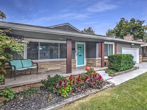 Beautiful 3 Bedroom Near Tulsa Expo Fairgrounds